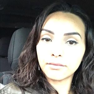 Meet your Posher, Sonia